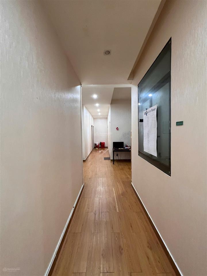 Bán 161m2 3pn 4wc full nt nhà đẹp đã thiết kế sẵn chủ đang ở giá 4,650 tỷ tại era town đức khải q7