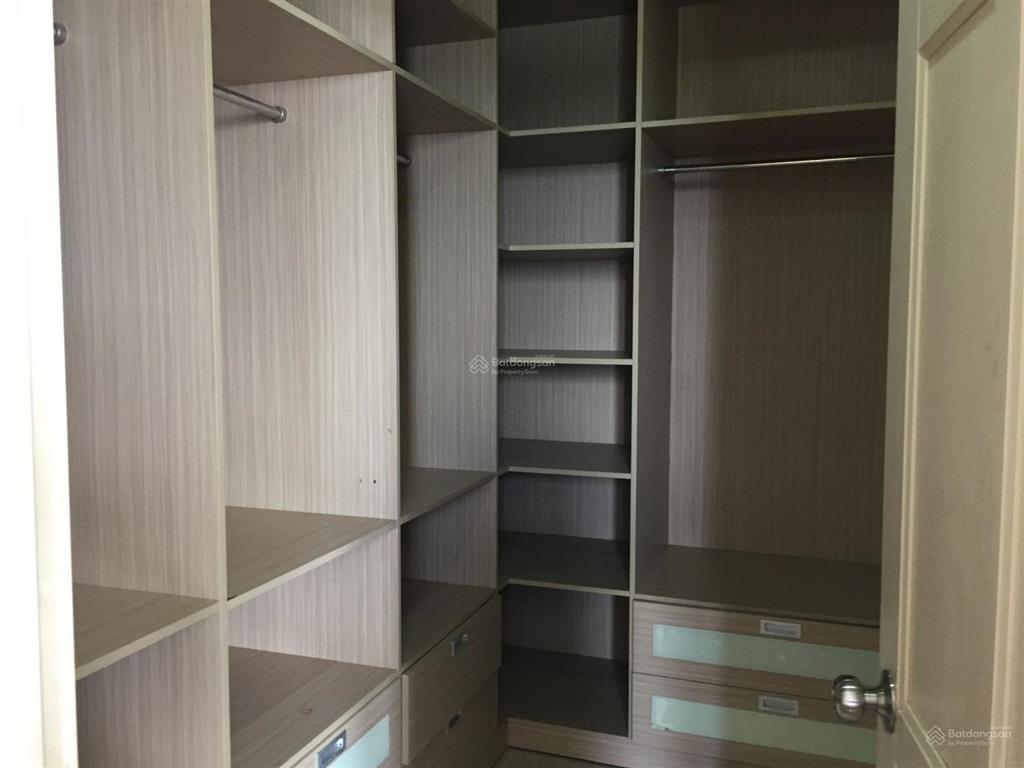 Bán 160m2 đã giảm sâu 3pn 4wc 4,9 tỷ đang sẵn pass giá cực tốt sd như penthouse tại era town q7