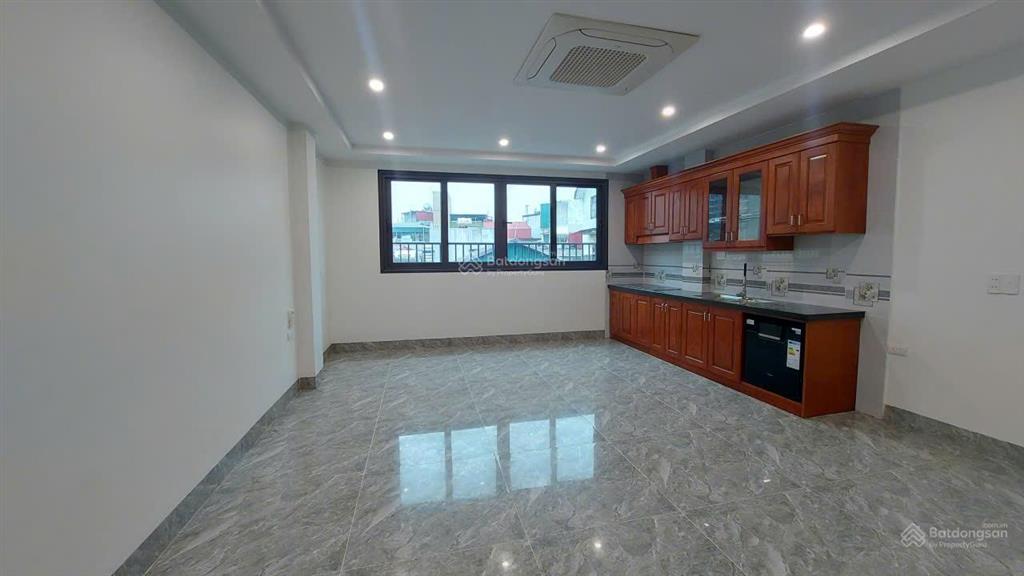 Cực hiếm! phố hồ tùng mậu.phú diễn.nam từ liêm.mặt ngõ thông.kinh doanh.ô tô vào nhà.giá 17,8 tỷ