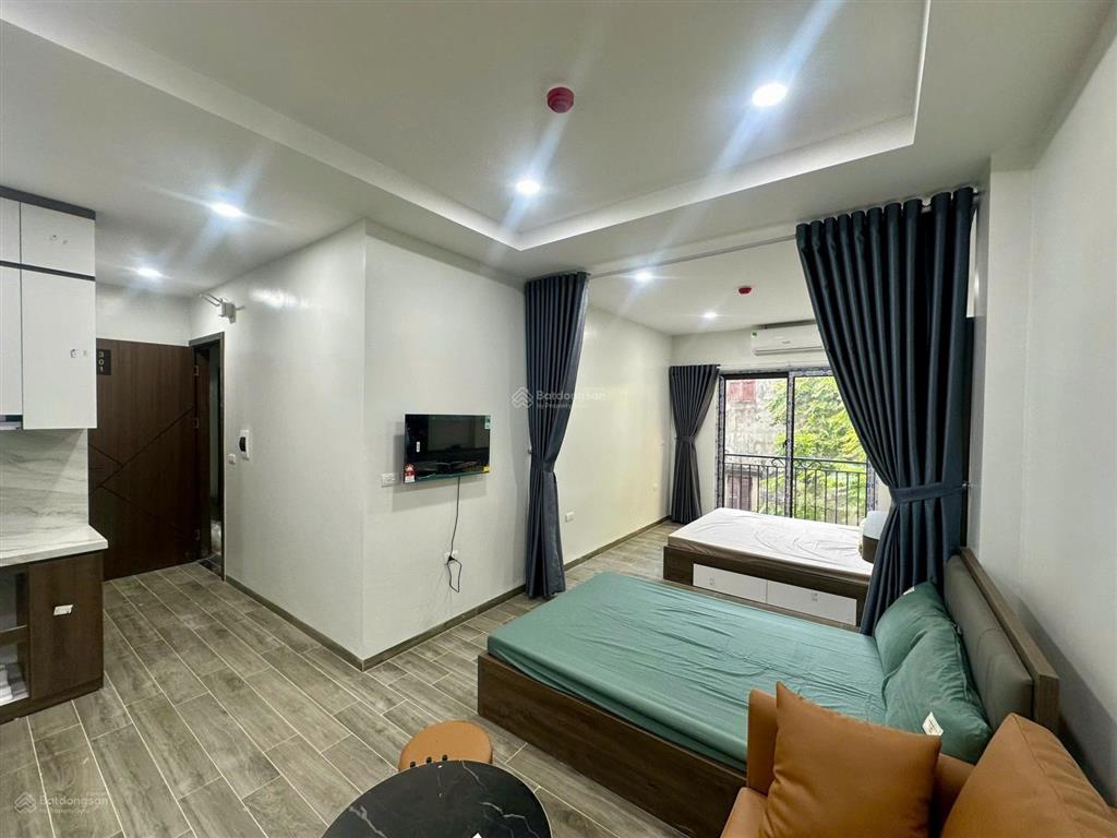 Bán toà apartment phố cầu giấy.dt 180m x7t thang máy 35 phòng full nội thất.gần ô tô.giá 56 tỷ