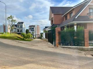 Bán đất kqh nguyễn hoàng p7 đà lạt  oto tận nơi, chỉ 4 tỷ, sổ riêng.