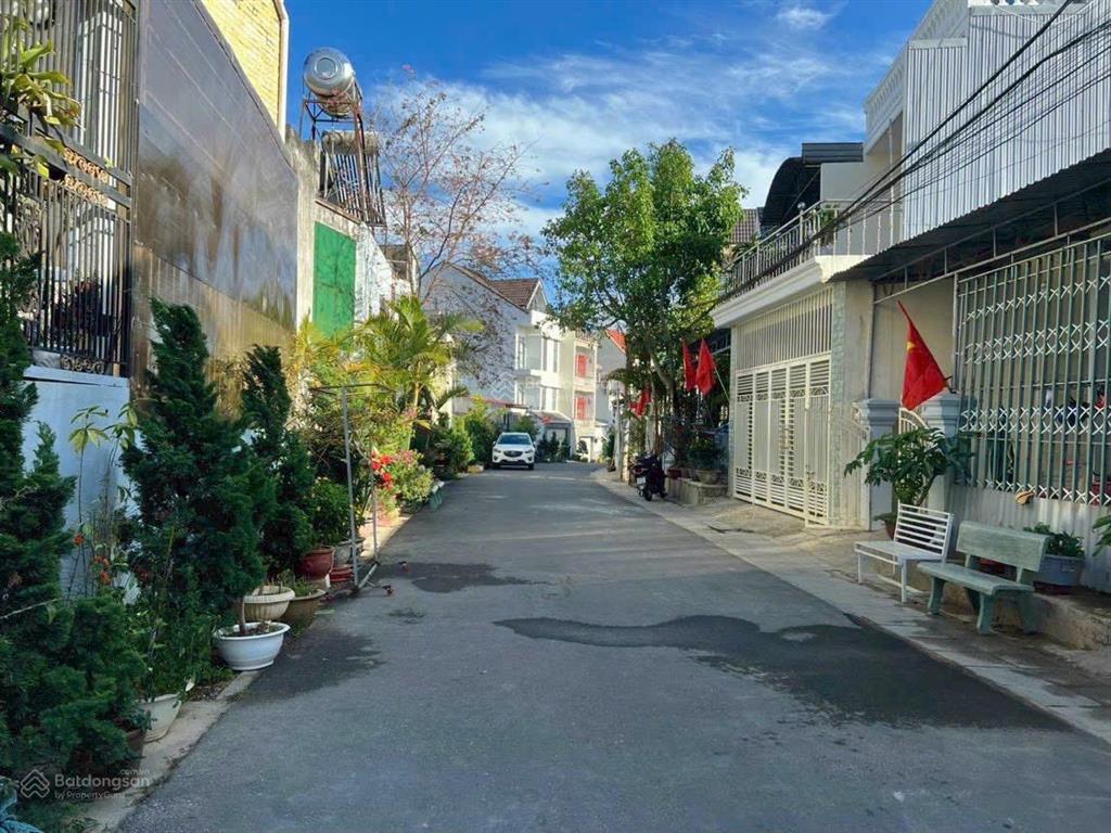 Khuôn đất đường nhựa lý thường kiệt (phường 9 cũ) tp đà lạt (giá 9,8tỷ)