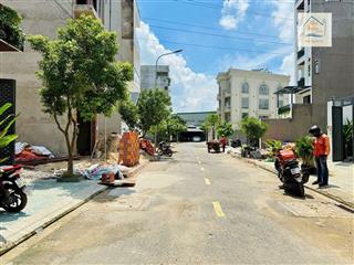 Đất dt khủng full thổ 113m2 đường khu phân lô 11m gần chợ minh phát