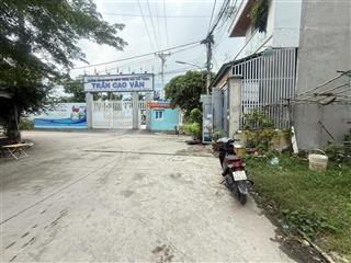 Lô đất đẹp ngay cổng trường học ngang 4.6 m