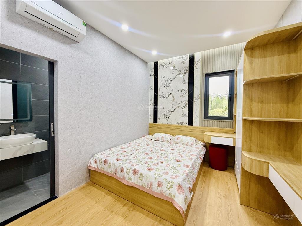 Nhà xây mới 3pn giá rẻ q12 cuối hà huy giáp gần gò vấp