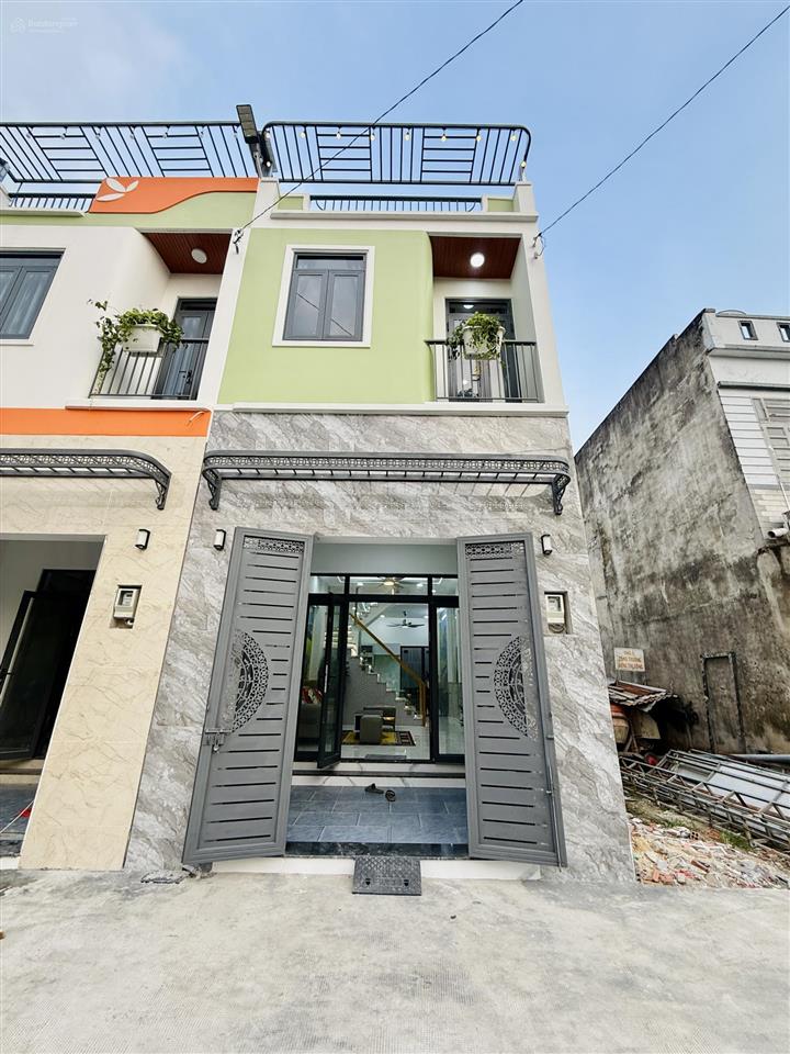 Nhà xây mới 3pn giá rẻ q12 cuối hà huy giáp gần gò vấp