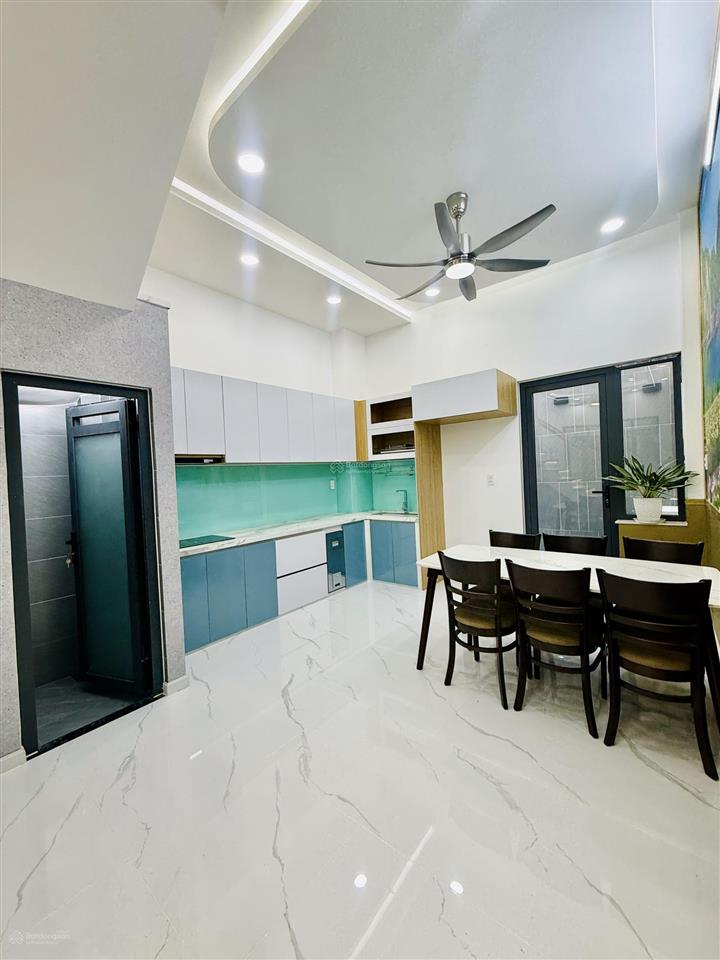 Nhà xây mới 3pn giá rẻ q12 cuối hà huy giáp gần gò vấp