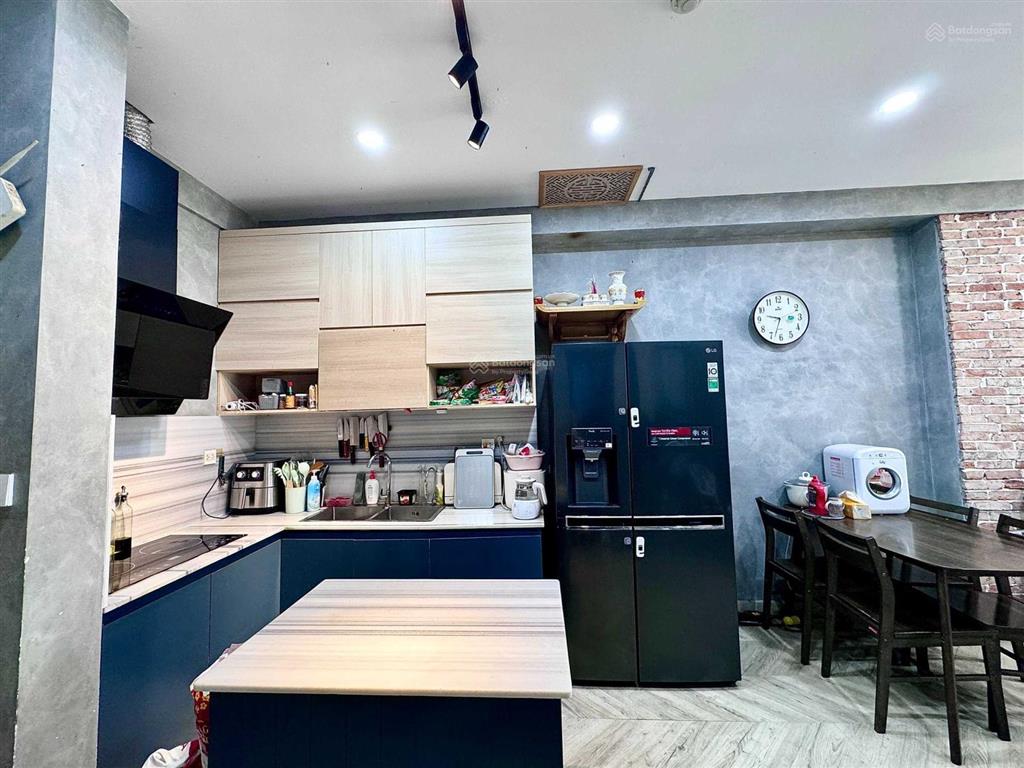 Chính chủ cần bán căn hộ summer square, q6, 63m2, 2pn, 2wc giá 3.15 tỷ, sổ hồng,  0905 663 ***