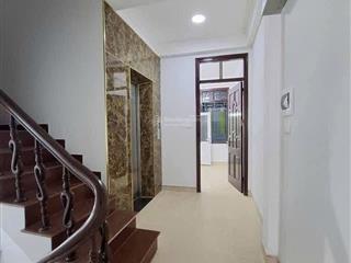 Cần bán gấp toà văn phòng phạm văn đồngvỉa hè ô tô tránh doanh thu 110tr/1 115m2*8t*4.5mt=37 tỷ