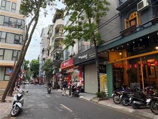 Bán nhà phố vip trung tâm cầu giấy 82m, 4 tầng,kinh doang,vỉa hè mt 6.5m, giá 42.3 tỷ sinh lời