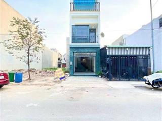 Chủ gửi bán nhà 1 trệt 2 lầu. vị trí mặt tiền kdc vip cổng sau pouchen p. hoá an. giá chỉ 4,3 tỷ