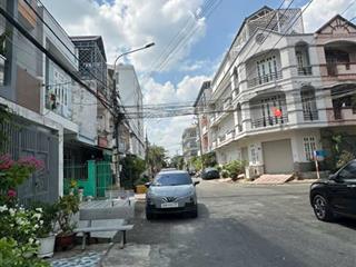 Bán nhà 1 trệt 2 lầu + sân thượng bttc (có hoàn công) thuộc kdc ngay chợ bửu long. giá chỉ 5,5 tỷ