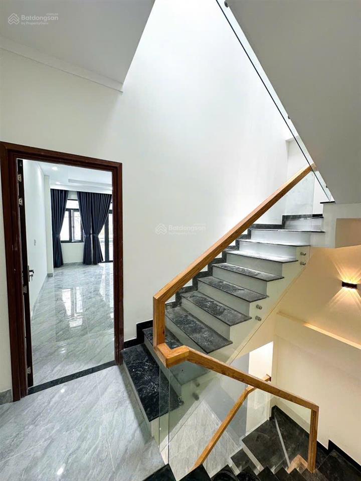 Chủ gởi bán nhà 1 trệt 2 lầu (hoàn công) ngay cổng sau công ty pouchen p. bửu hoà. giá chỉ 4,2 tỷ