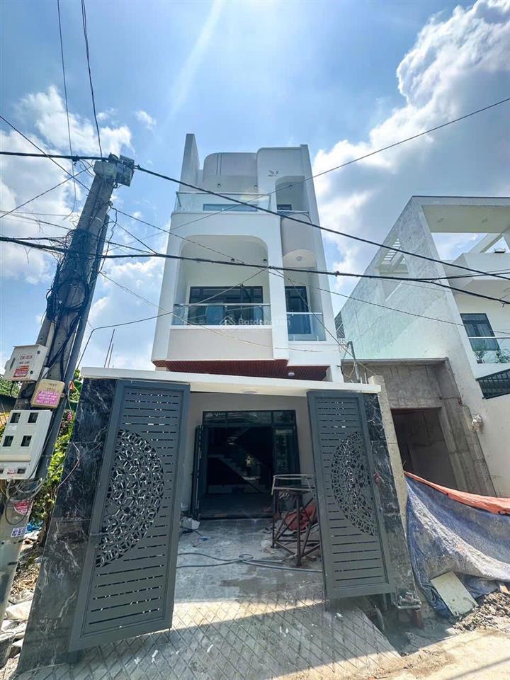 Chủ gởi bán nhà 1 trệt 2 lầu (hoàn công) ngay cổng sau công ty pouchen p. bửu hoà. giá chỉ 4,2 tỷ