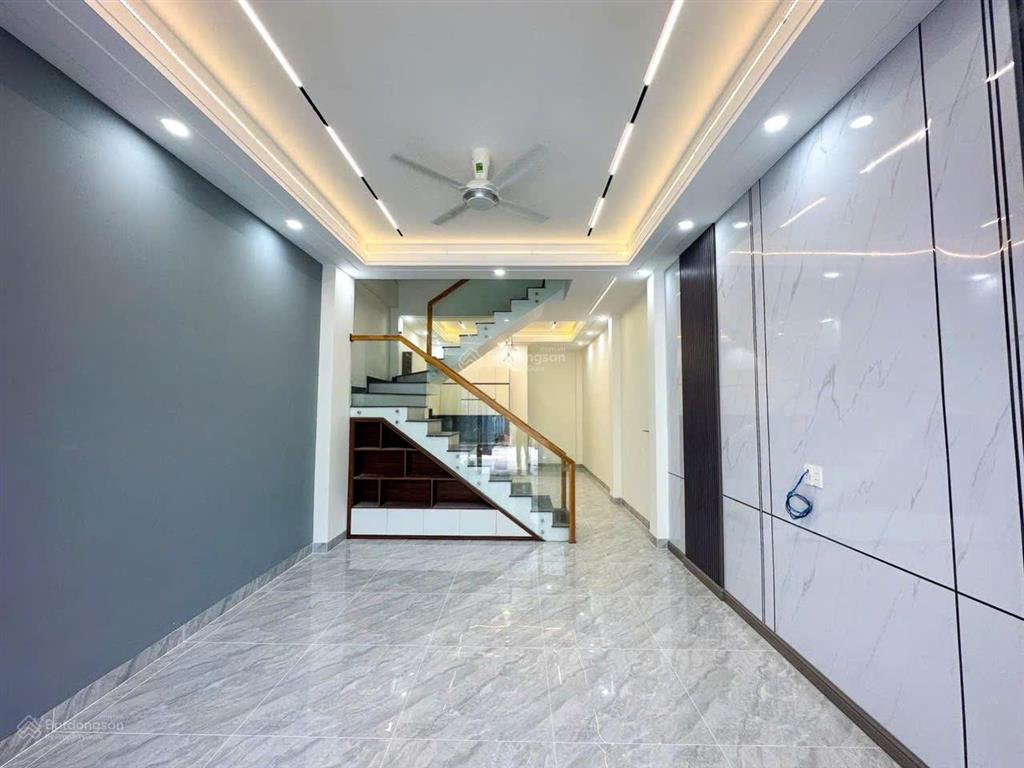 Chủ gởi bán nhà 1 trệt 2 lầu (hoàn công) ngay cổng sau công ty pouchen p. bửu hoà. giá chỉ 4,2 tỷ