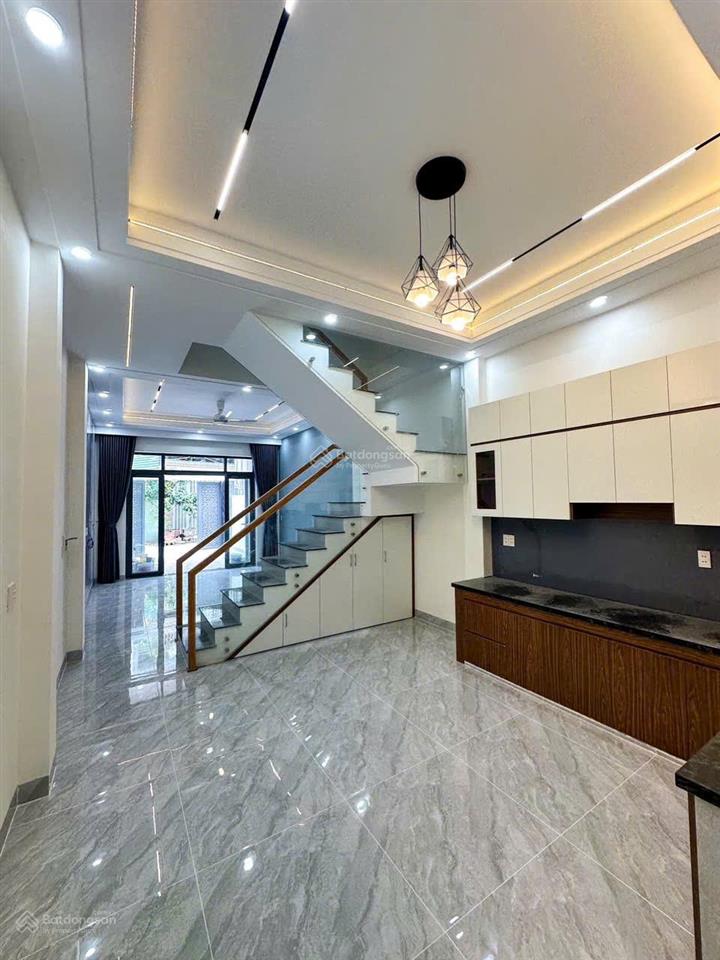 Chủ gởi bán nhà 1 trệt 2 lầu (hoàn công) ngay cổng sau công ty pouchen p. bửu hoà. giá chỉ 4,2 tỷ