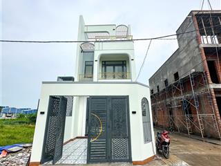 Bán nhà 1 trệt 1 lầu (góc 2 mặt tiền). dt 96m2 sổ hoàn công thuộc p. tân hạnh. giá chỉ 3,7 tỷ