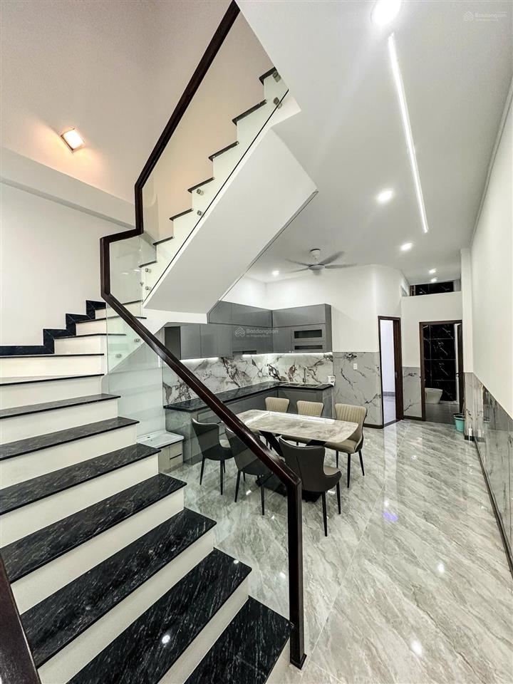 Chủ gửi bán nhà 1 trệt 1 lầu (hoàn công) ngay cầu bửu hoà (p. biên hoà mới). giá chỉ 3,8 tỷ