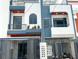 Chủ gởi bán nhà 1 trệt 2 lầu đỗ tấm (hoàn công) kdc hoàng minh chánh p. hoá an. giá chỉ 4,8 tỷ
