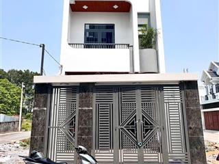 Chủ gởi bán nhà 1 trệt 2 lầu đỗ tấm (hoàn công) kdc hoàng minh chánh p. hoá an. giá chỉ 4,550 tỷ