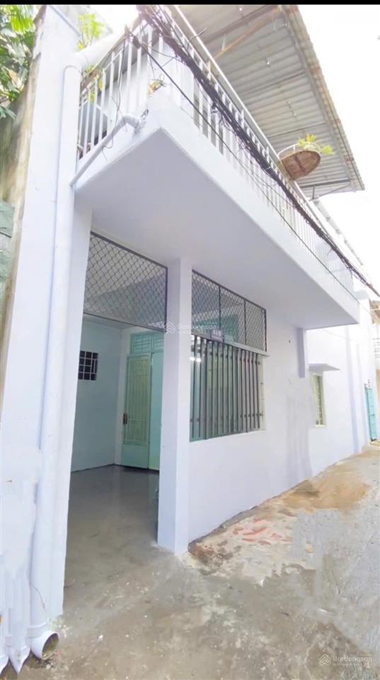 Bán nhà 1trệt 1lầu (dt 55m2) sổ riêng thổ cư 100% gần chợ biên hoà p. quang vinh. giá chỉ 2,4 tỷ