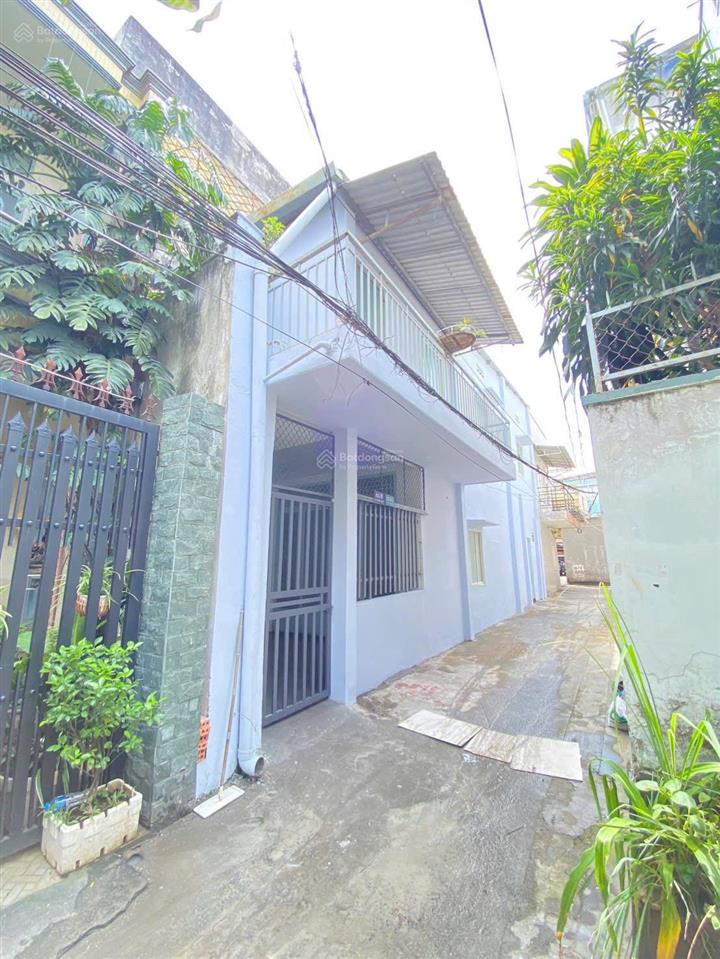 Bán nhà 1trệt 1lầu (dt 55m2) sổ riêng thổ cư 100% gần chợ biên hoà p. quang vinh. giá chỉ 2,4 tỷ