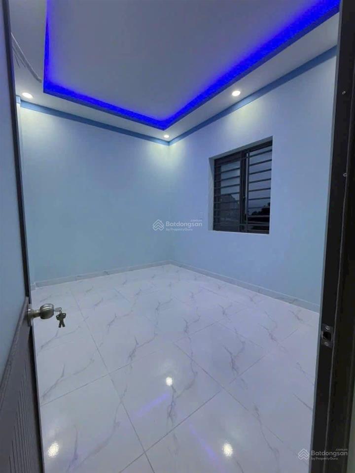 Chủ gửi bán nhà 1 trệt 1 lầu (dt 63m2) sổ riêng thổ cư 100% p. biên hoà mới. giá chỉ 2,390 tỷ