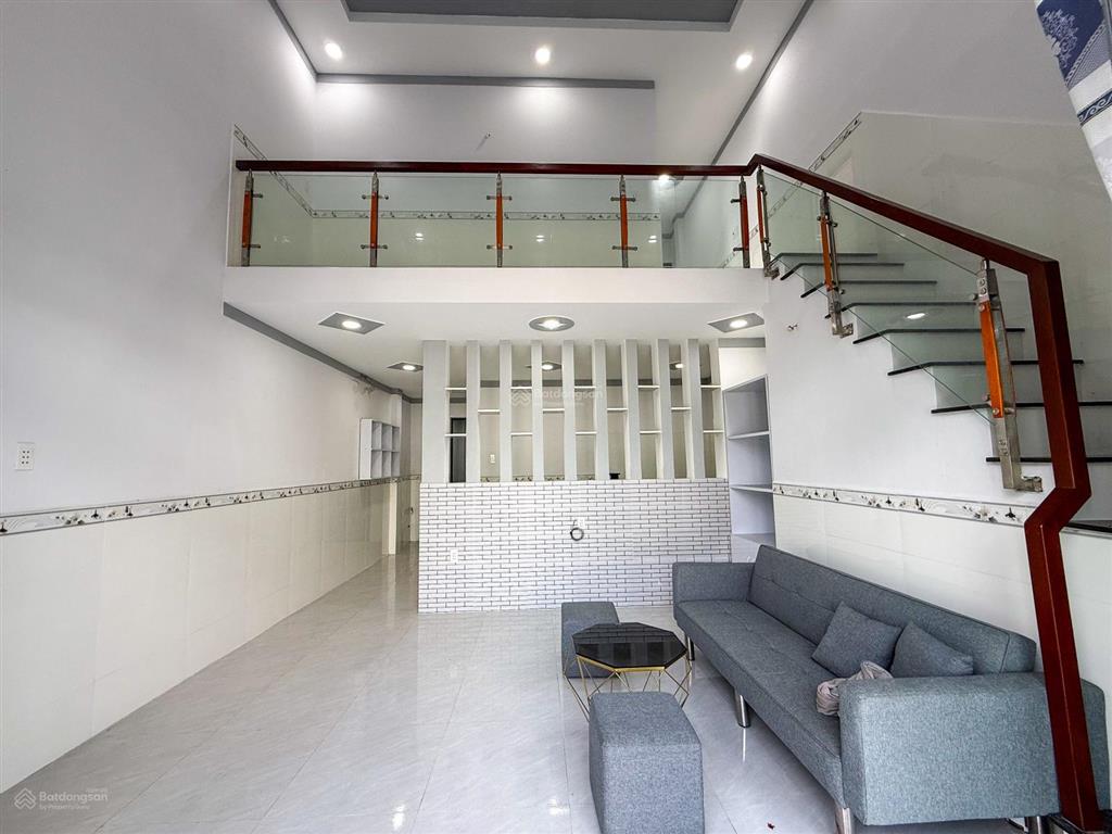 Bán nhà 1t 1l (dt 72m2) sổ riêng thổ cư 100% đường oto ngay bờ kè bửu long. giá chỉ 2,650 tỷ