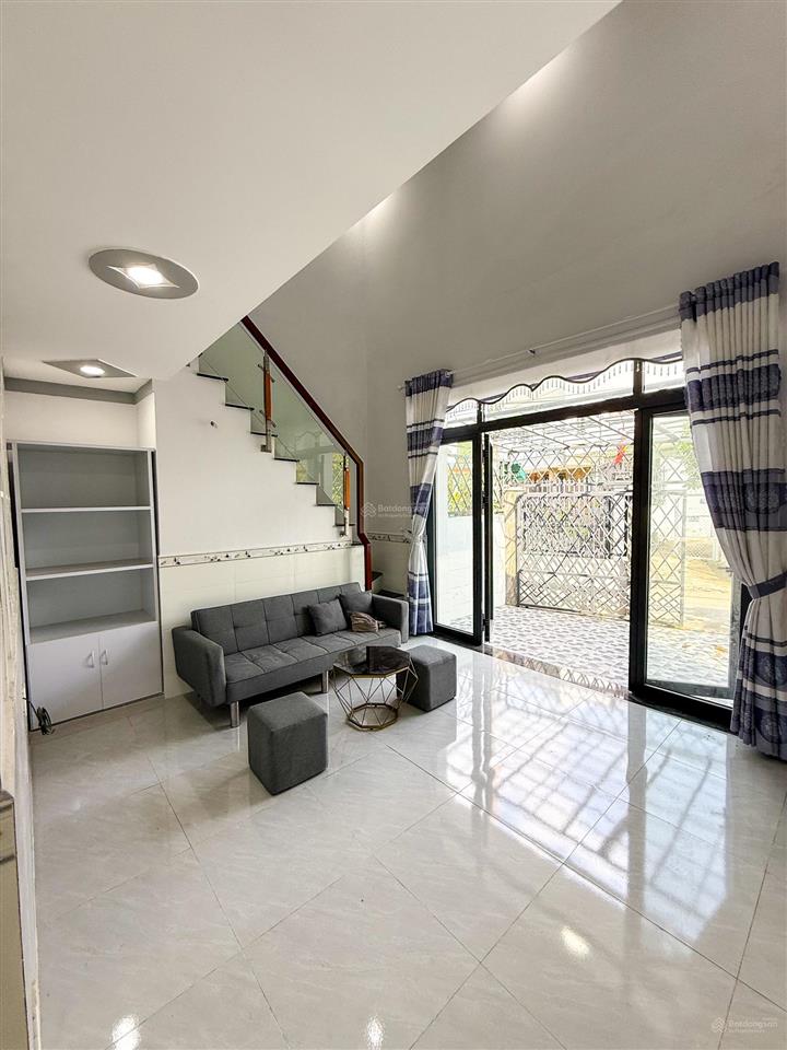 Bán nhà 1t 1l (dt 72m2) sổ riêng thổ cư 100% đường oto ngay bờ kè bửu long. giá chỉ 2,650 tỷ