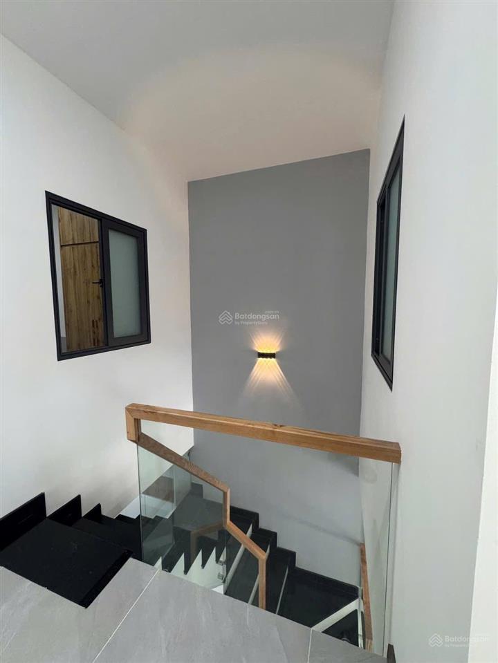 Chủ gởi bán nhà 1 trệt 1 lầu mặt tiền kd đường nguyễn thành đồng p. trung dũng. giá chỉ 5,4 tỷ