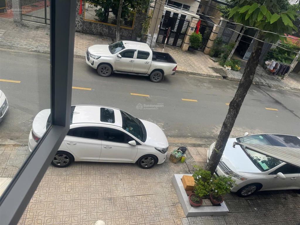 Chủ gởi bán nhà 1 trệt 1 lầu mặt tiền kd đường nguyễn thành đồng p. trung dũng. giá chỉ 5,4 tỷ