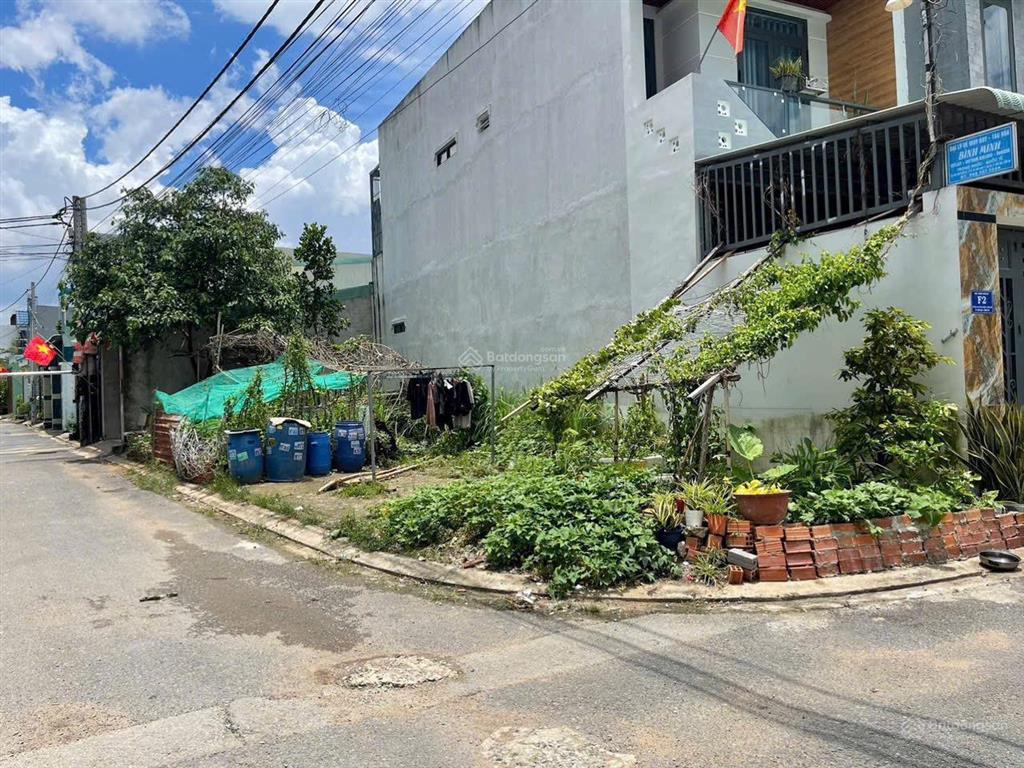 Bán đất (lô góc 2 mặt tiền). dt 92m2 thổ cư 100% đường nhựa 6m thuộc kdc hoá an. giá chỉ 2,250 tỷ