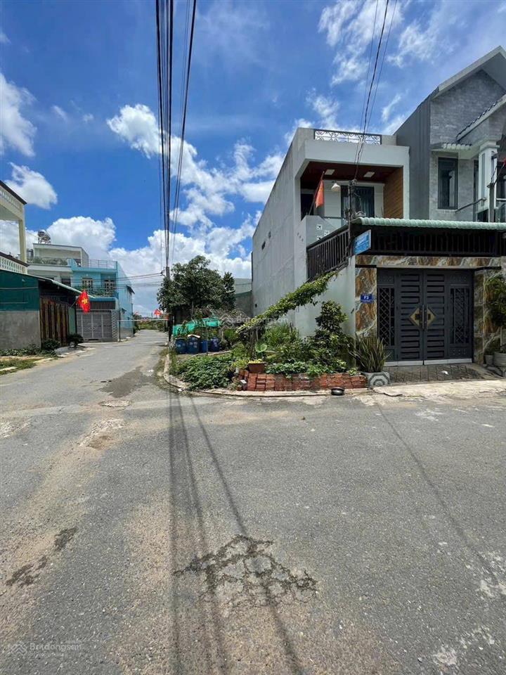 Bán đất (lô góc 2 mặt tiền). dt 92m2 thổ cư 100% đường nhựa 6m thuộc kdc hoá an. giá chỉ 2,250 tỷ