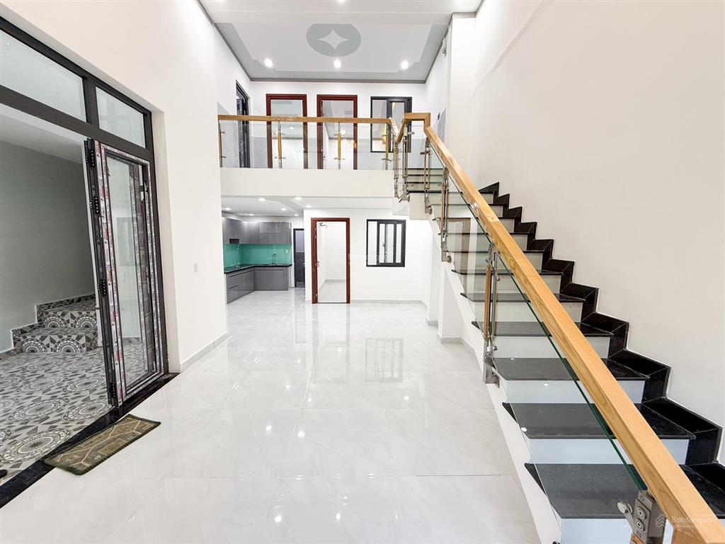 Bán nhà 1t1l (dt 80m2) sổ riêng thổ cư 100% ngay trường học lạc hồng p. bửu long. giá chỉ 2,8 tỷ