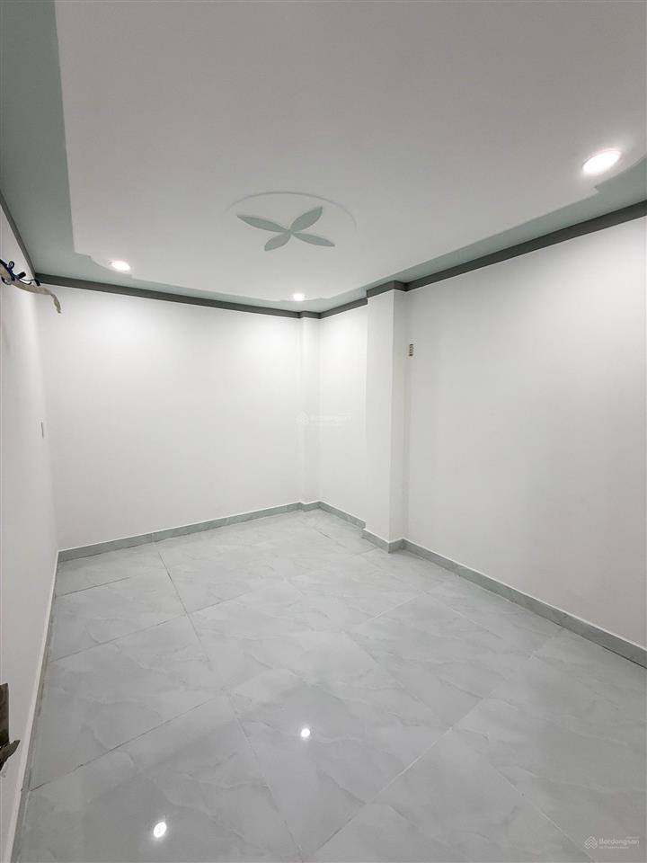 Bán nhà 1t1l (dt 80m2) sổ riêng thổ cư 100% ngay trường học lạc hồng p. bửu long. giá chỉ 2,8 tỷ