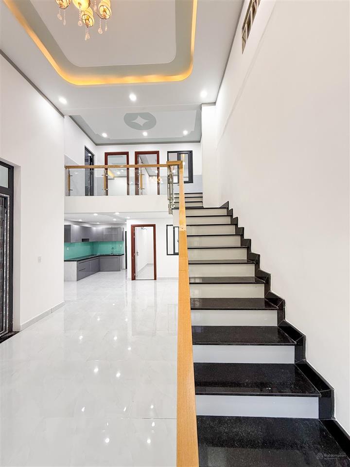 Bán nhà 1t1l (dt 80m2) sổ riêng thổ cư 100% ngay trường học lạc hồng p. bửu long. giá chỉ 2,8 tỷ