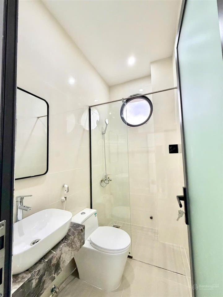 Bán nhà 1 trệt 1 lầu góc 2 mặt tiền (hoàn công) vị trí ngay chợ tân vạn. giá chỉ 2,790 tỷ