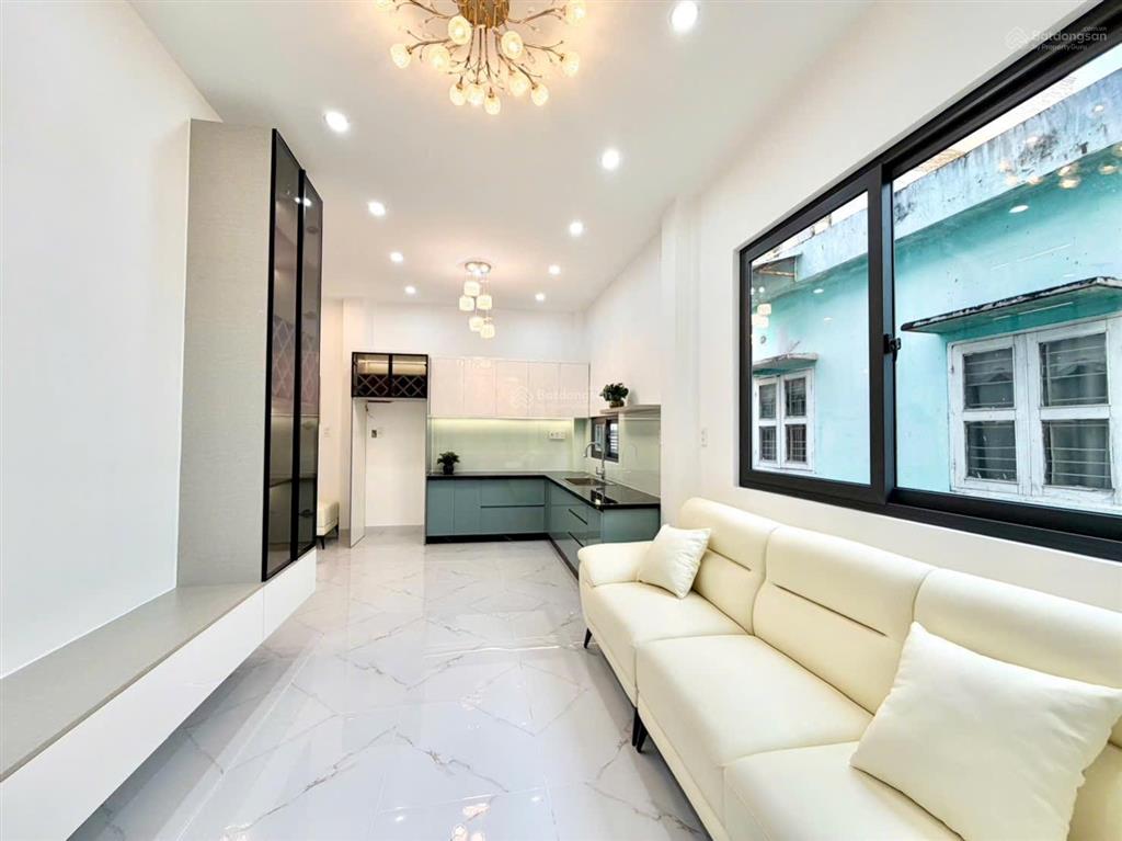 Bán nhà 1 trệt 1 lầu góc 2 mặt tiền (hoàn công) vị trí ngay chợ tân vạn. giá chỉ 2,790 tỷ