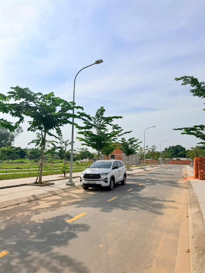 Bán đất (dt 90m25m x 18m) sổ riêng thổ cư 100% đường 6m vỉa hè 3m tđc bửu hoà. giá chỉ 3,150 tỷ