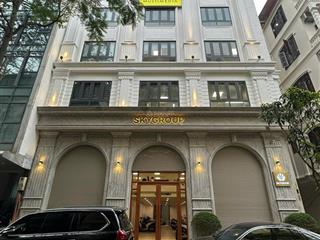 Cho thuê mp võ chí công, tây hồ 300m, 6 tầng 1 hầm, mt 14m làm vp, ngân hàng, showroom giá 270tr