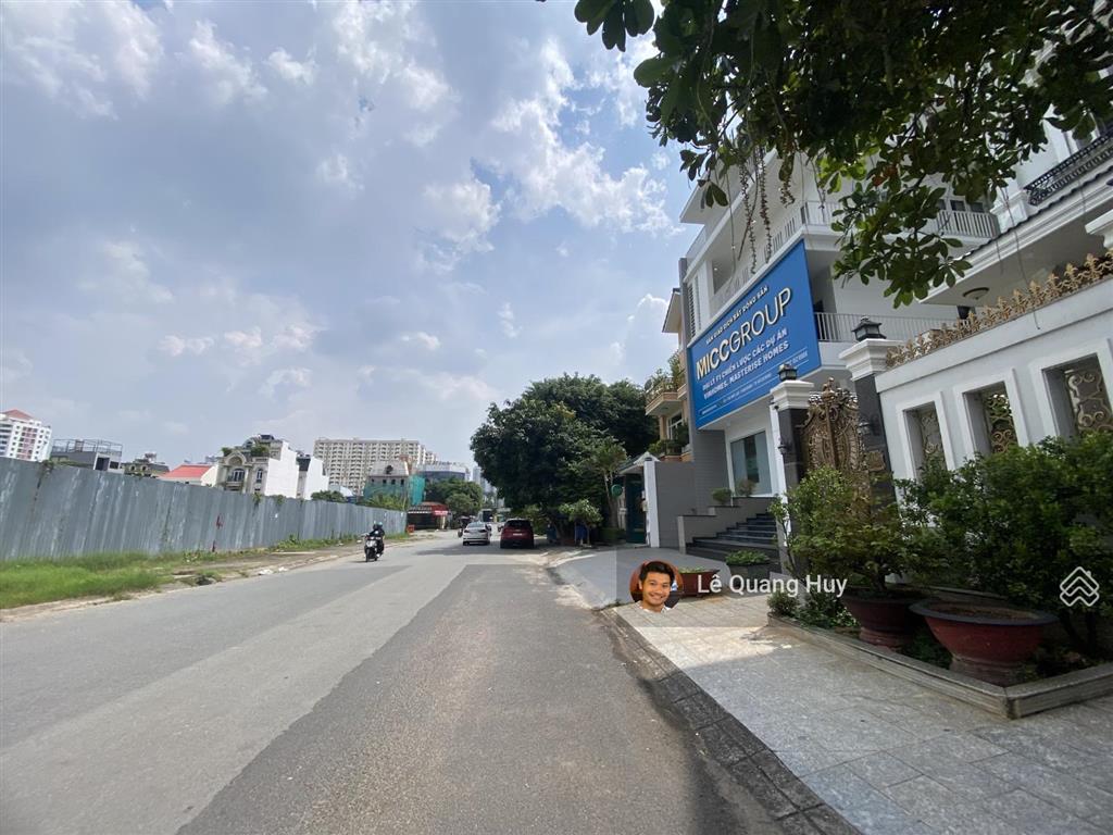 Hot đất mt cao đức lân, đẹp đối diện hồ công viên, xây bt 10x20m chỉ 243tr/m2 lõi an phú an khánh