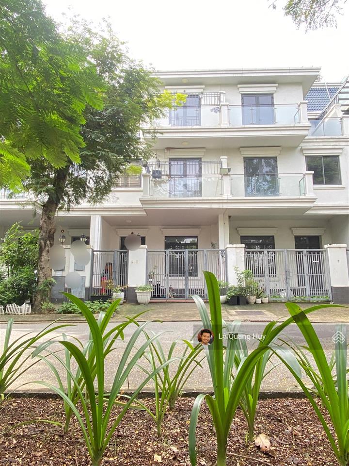 Huy nova chuyên lakeview bán nhà phố gần hồ ngang 6m hoàn thiện đẹp chờ ra sổ giảm 500 triệu