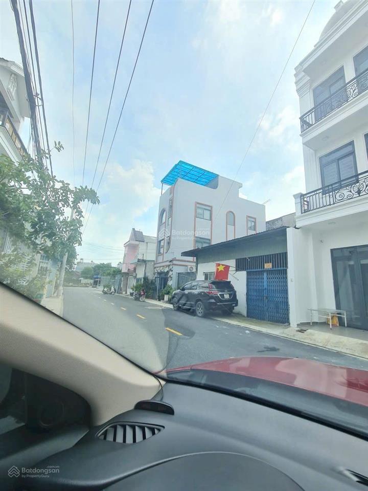 Đất tx52 hẻm xe hơi 86,7m2 giá 3tỷ95