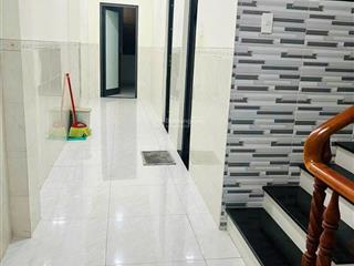 Cho thuê nhà 1 trệt 2 lầu 1 tum gia đình ở hoặc cty lê quang định bình thạnh tp hồ chí minh