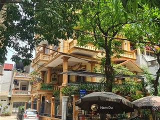 Chính chủ vỡ bank bán biệt thự cầu giấy, ô tô tránh kinh doanh, 185m2, mặt tiền 10m, 40 tỷ