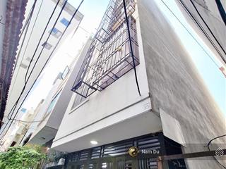 Chính chủ bán gấp toà ccmn yên xá, lô góc, 51m2, 10.5 tỷ, ô tô qua, 11 phòng, dòng tiền 50tr/ tháng