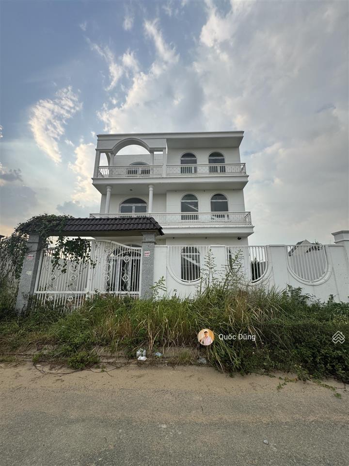 Bán gấp lô biệt thự d/a sở văn hoá tt q9  lô v  dt 12x20m(240m2), hướng tây bắc giá 56tr/m2