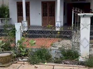 Đất biển lộc an hồ tràm
có nhà cấp 4 cũ dt200m2ngang 10mfull thổ cư giá 2ty650