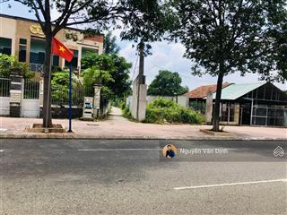 Lô góc 2 mặt tiền kinh doanh buôn bán trung tâm xã đất đỏdiện tích 239m26,9mx38m50 thổ cư3tyxx