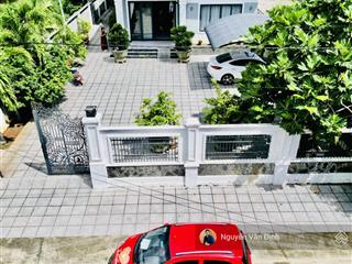 Vipbiệt thự mái nhật
ngay trung tâm biển phước hải
diện tích 836m214x60150tc3pn3wcvườn cây